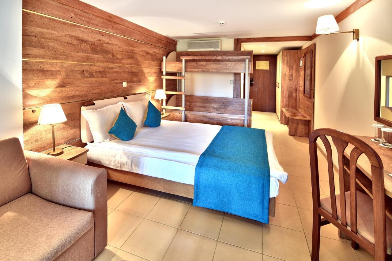 Les Magnolias Hotel Primorsko Dış mekan fotoğraf