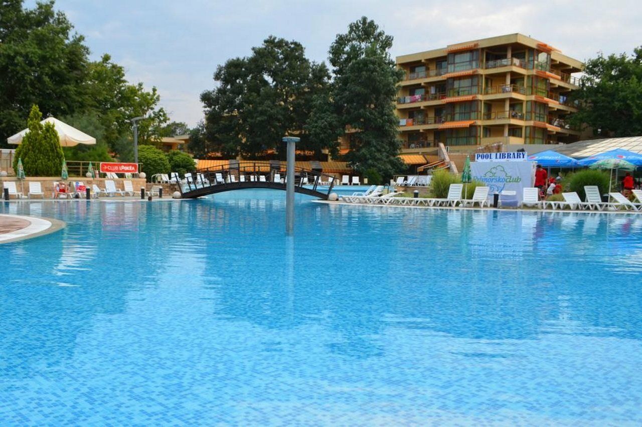 Les Magnolias Hotel Primorsko Dış mekan fotoğraf